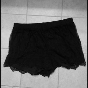 Cute lace shorts